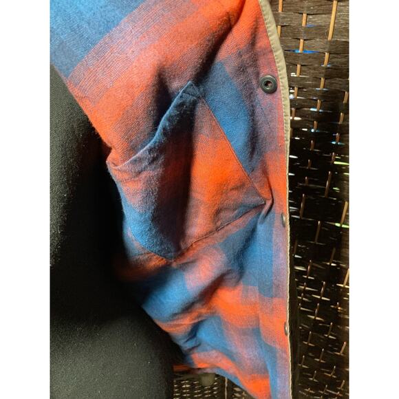 The North Face Men's MEDIUM Nylon/Flannel Lined Button Front Jacket Pre-Owned - Picture 6 of 11